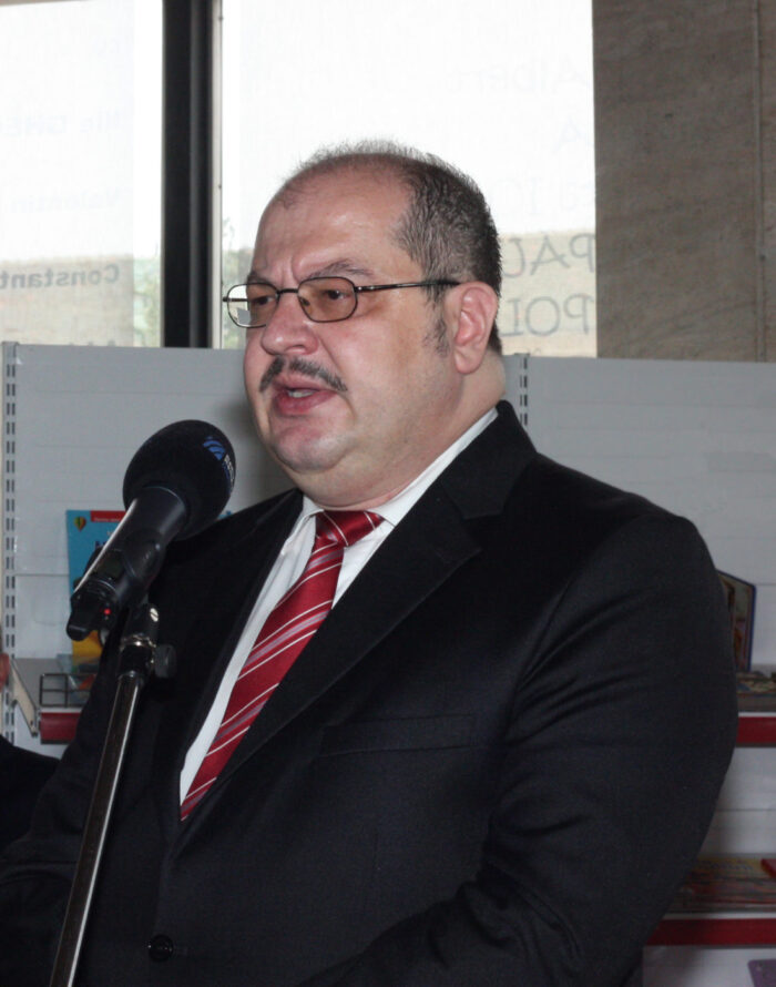 Ne-a părăsit criticul literar Gabriel Coșoveanu