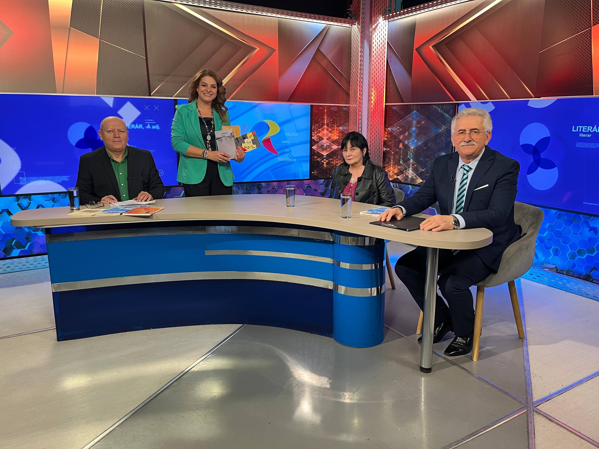 Un nou sezon Literatura la Craiova, emisiunea Filialei Craiova a USR găzduită de TVR Craiova